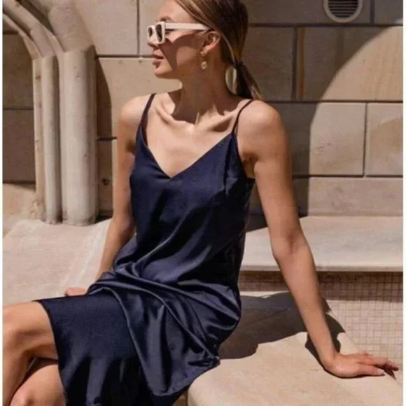 Aritzia Wilfred Only Slit Slip Midi Dress Classic Navy Blue Size XS - Picture 2 of 11